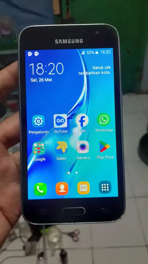 Samsung galaxy J1 2016 4G 1/8 layar 4.5 inchi amoled