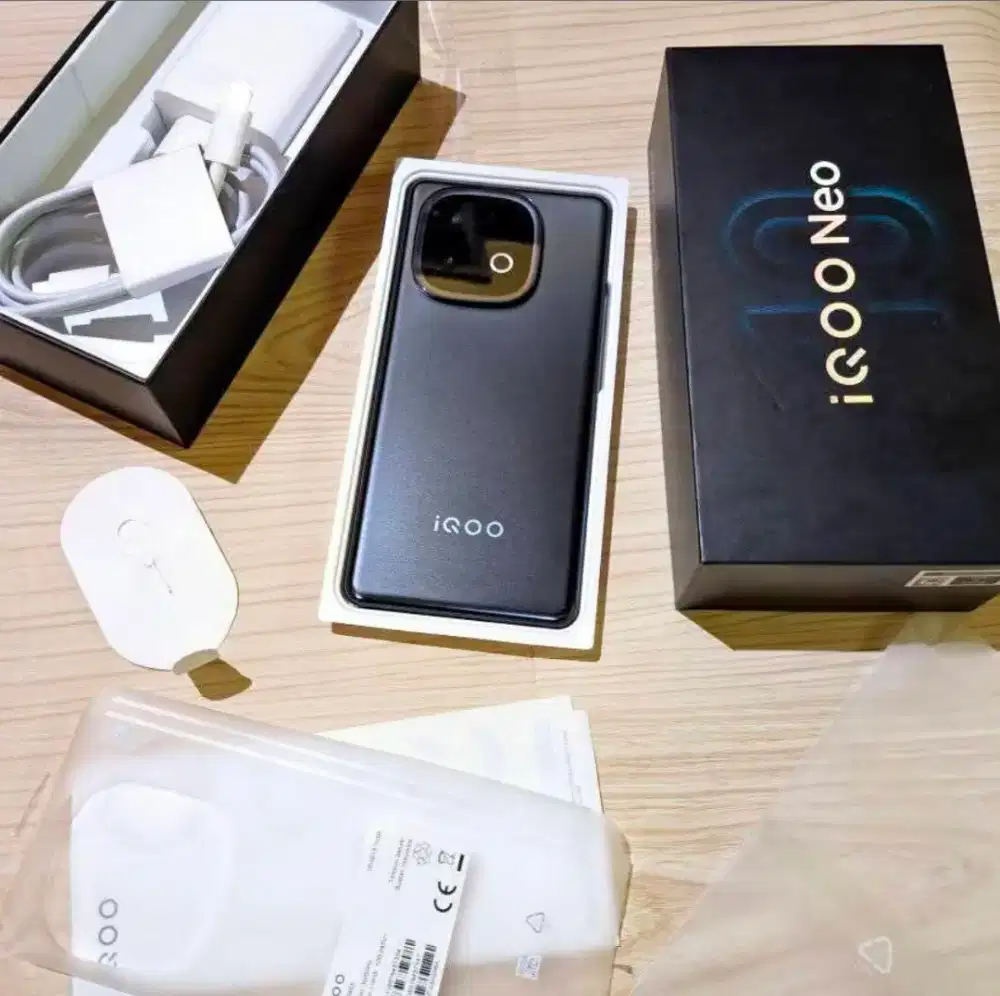 jual iqoo neo 10 16/512