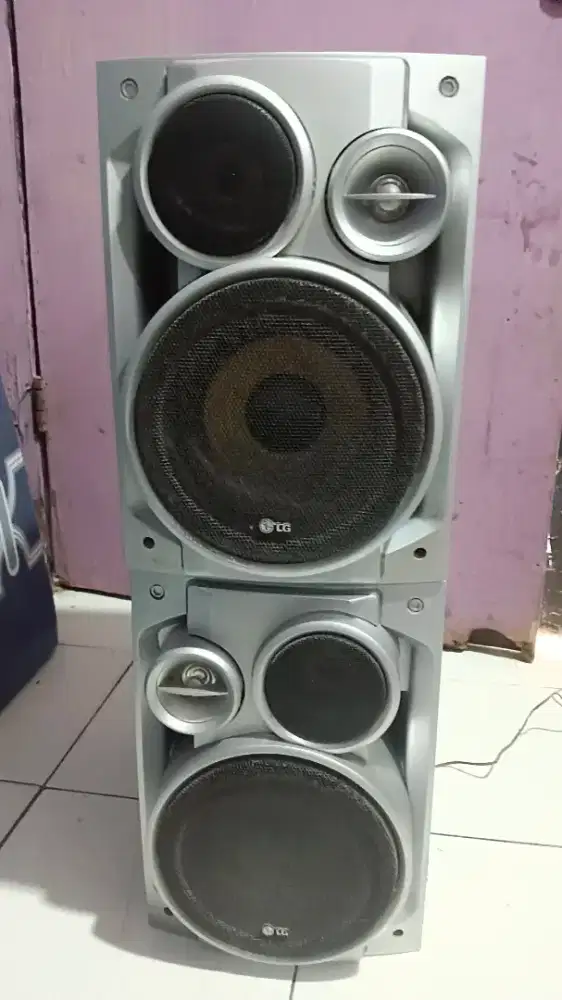 Speaker pasif LG 6inc masih bagus sepasang bekas compo suara bagus