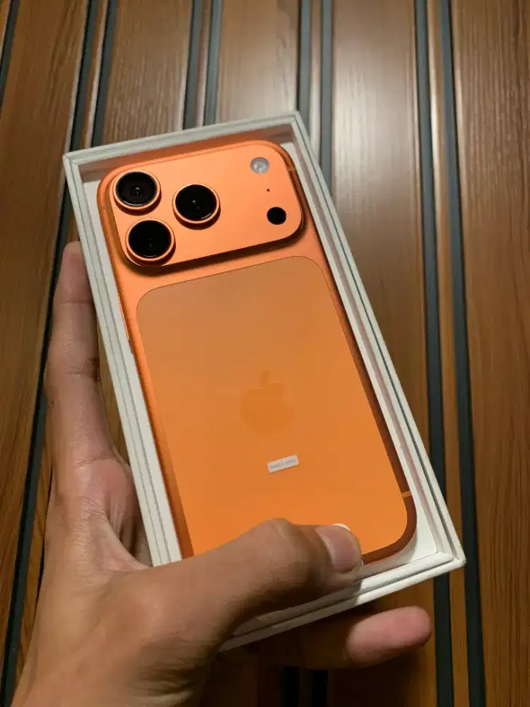 iPhone 17 pro cosmic orange 512gb iBox