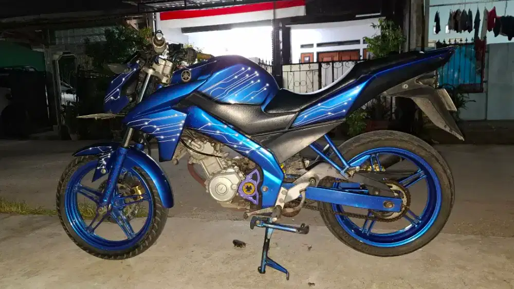 Dijual vixion std