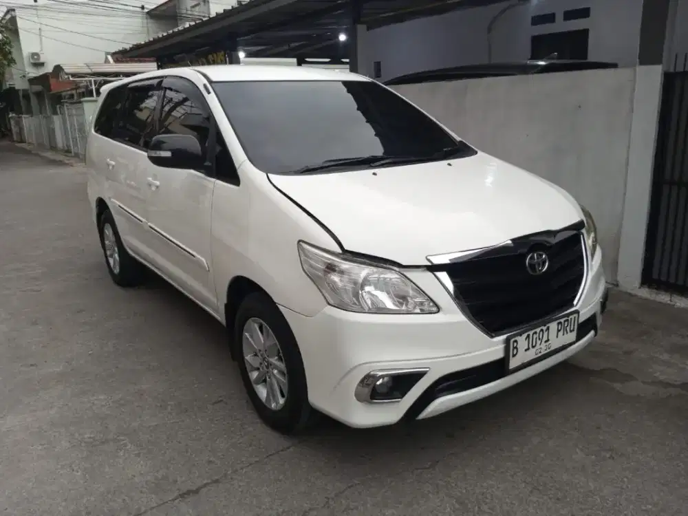 Toyota Innova G 2.0 AT 2015