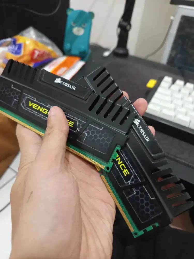 Wts ram corsair ddr3 4gb x 2 (8gb)