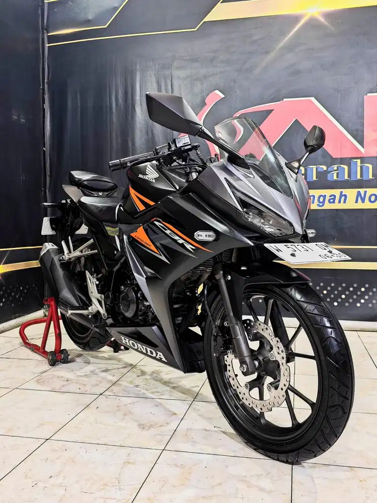 Honda All New CBR150R FACELIFT REG 2020 dp 3jt anugerah motor rungkut