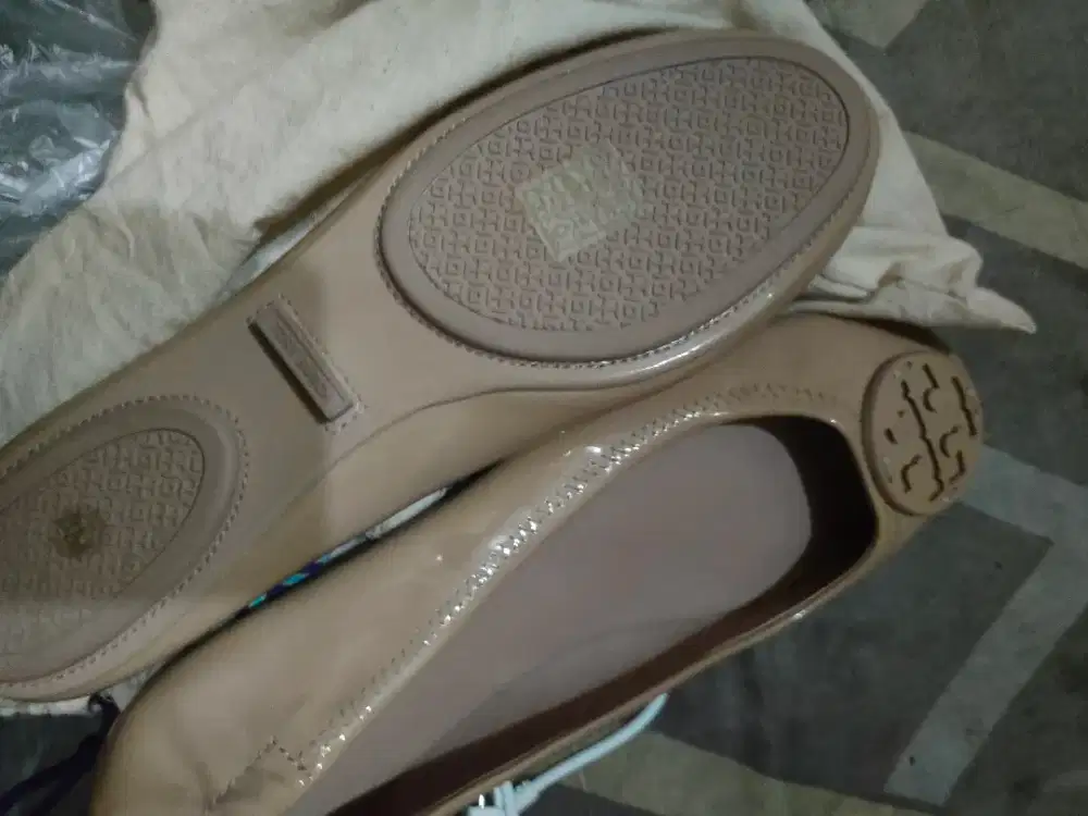 Dijual Tory Burch Reva Travell Ballet + Dust bag included