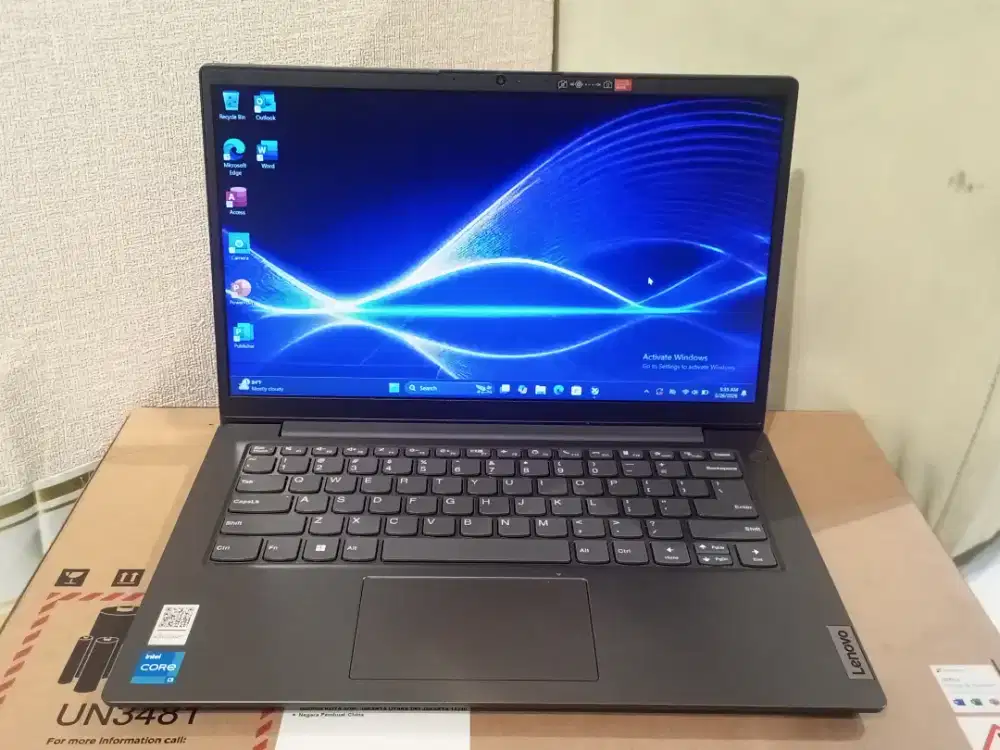Laptop Lenovo V14, Intel Core i3 Gen 12, RAM 12/256 GB