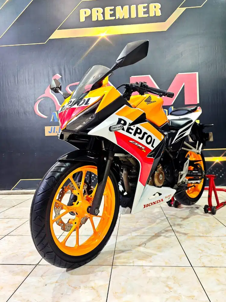 Dp 2 jt Honda All New CBR 150 R ABS Repsol Facelift TH 2020 mulus