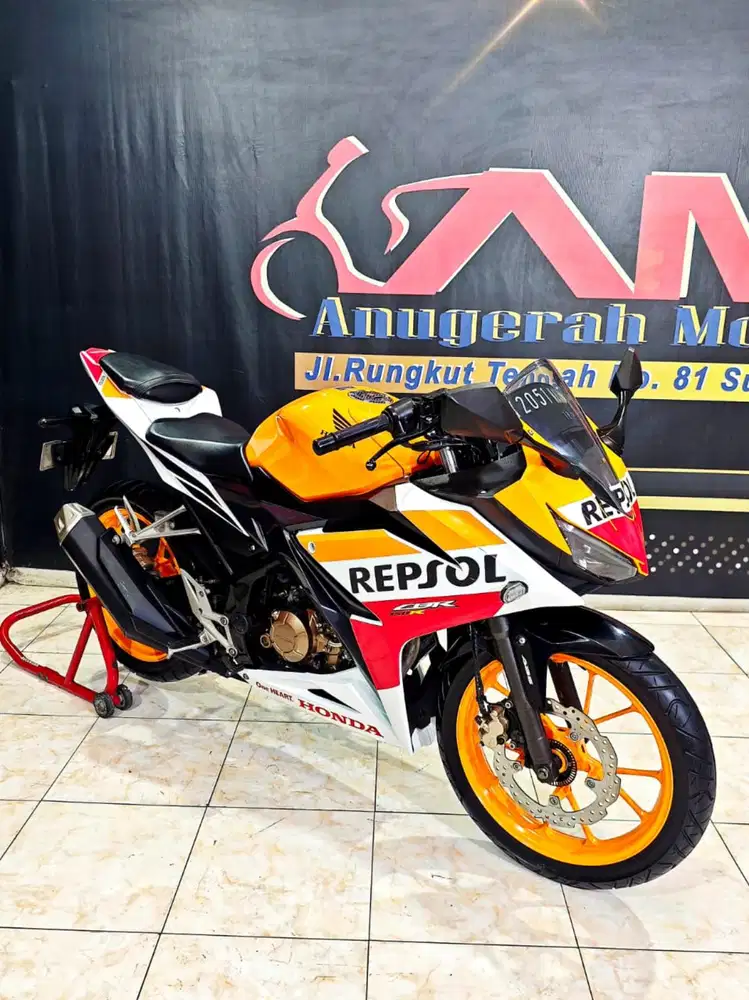 Dp 2 jt Honda All New CBR 150 R ABS Repsol Facelift TH 2020 cakep