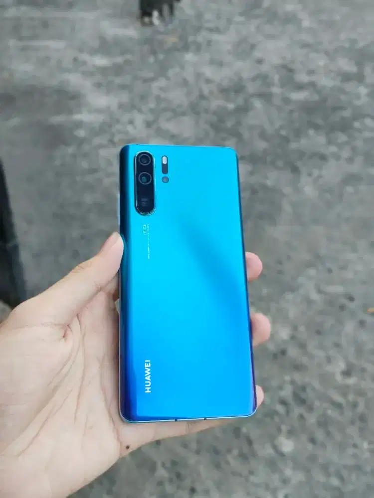 huawei P30 pro indonesia 8)256 lengkap mulus ttbt