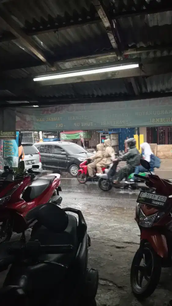 Siap antar jemput sekolah dan kerja.