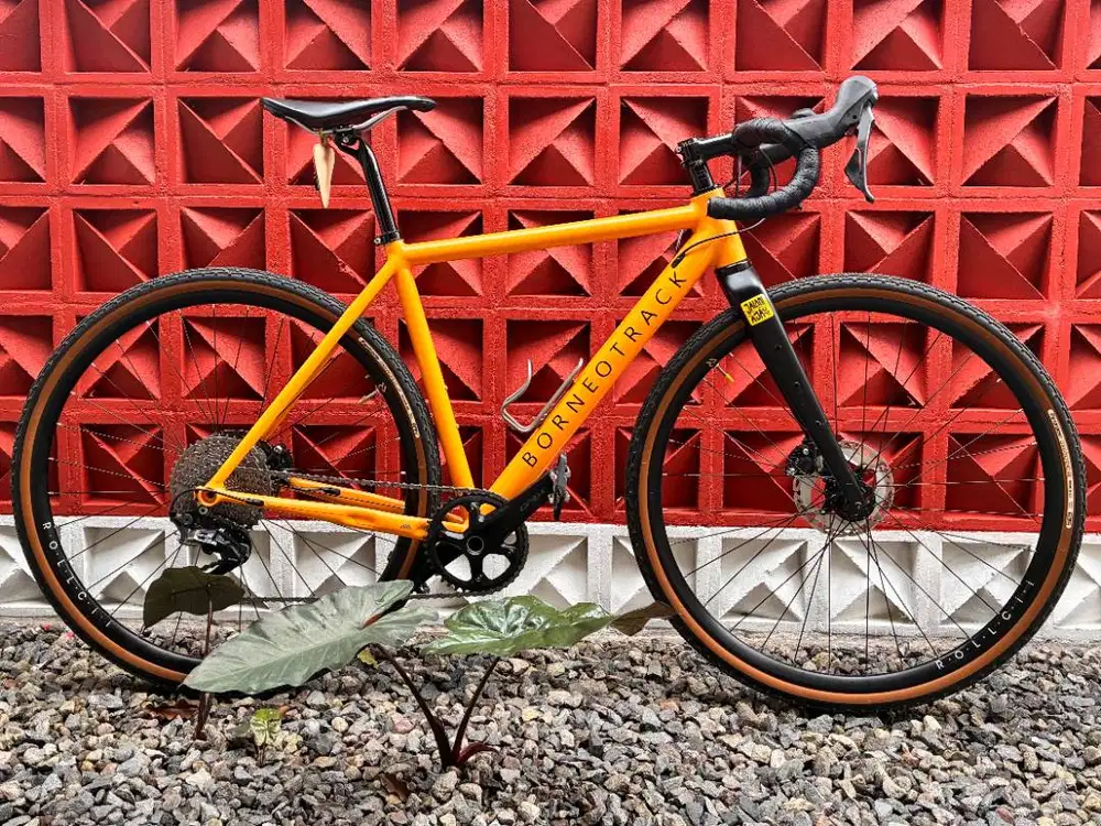 Sepeda Gravel Borneotrack