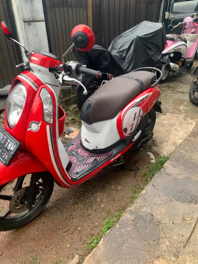 Honda scoopy 2016
