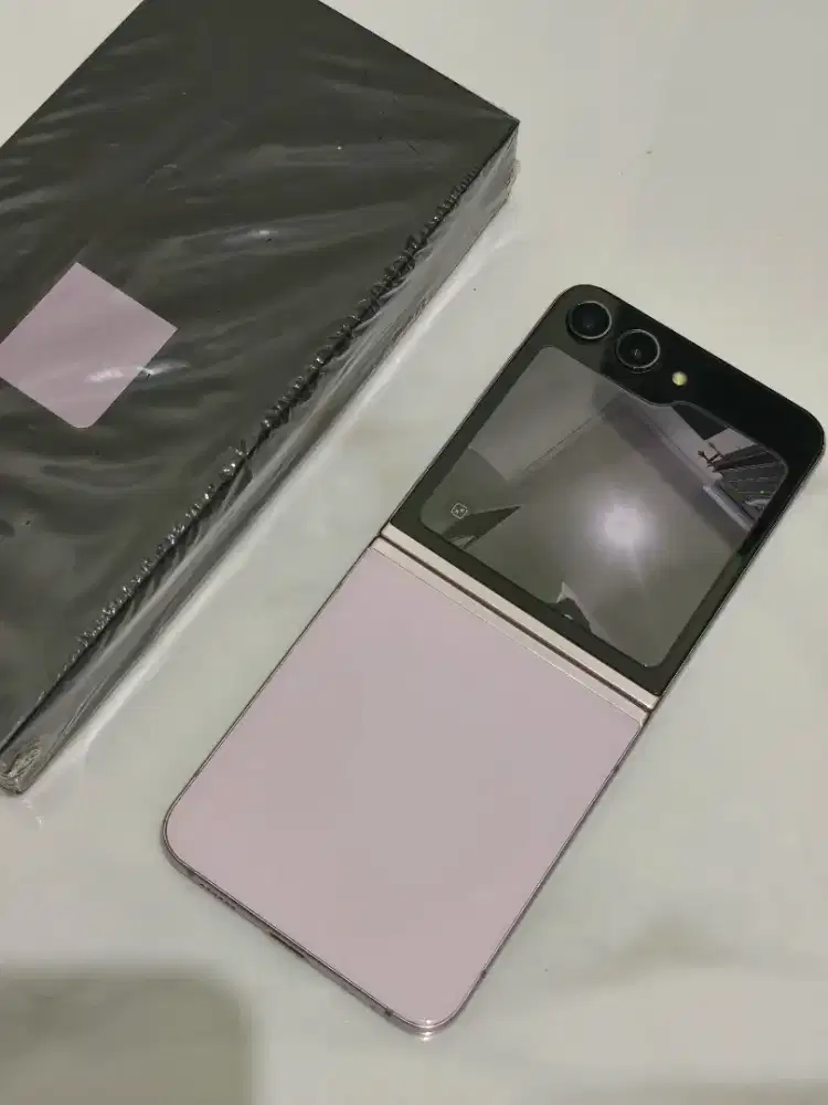 Samsung Galaxy Z Flip 5 8/256GB Sein Fullset Original Minus