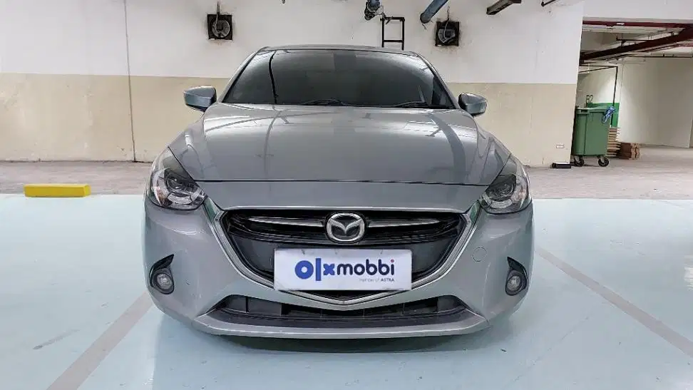 CASH TEMPO!* 0% Bunga Mazda 2 1.5 R Skyactiv Bensin-AT Silver 2017