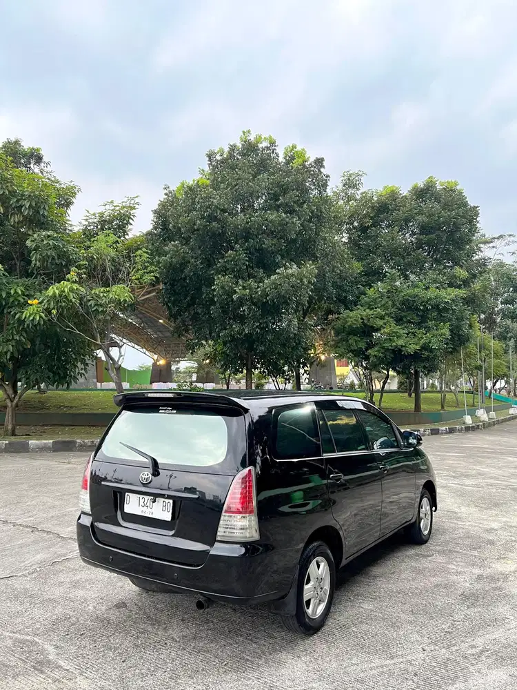 Toyota Kijang Innova 2008 Bensin