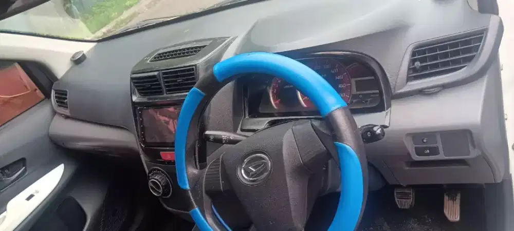 Daihatsu Xenia m 1000cc tahun 2013 manual