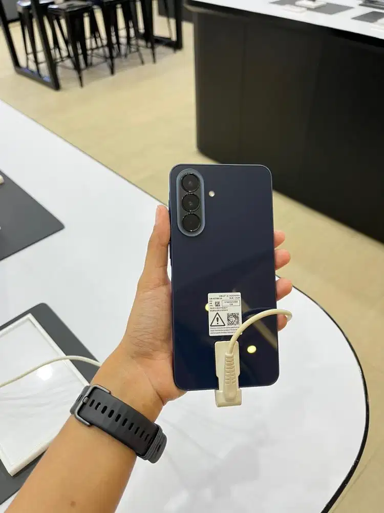 Samsung A57 8/256
