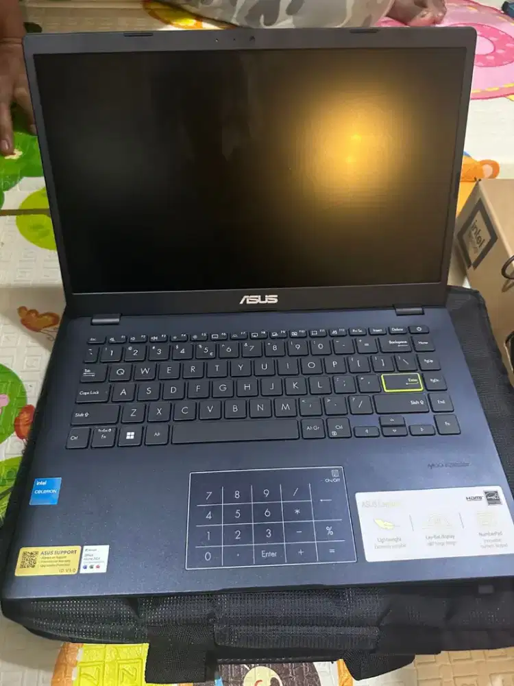 Laptop baru 3 bln