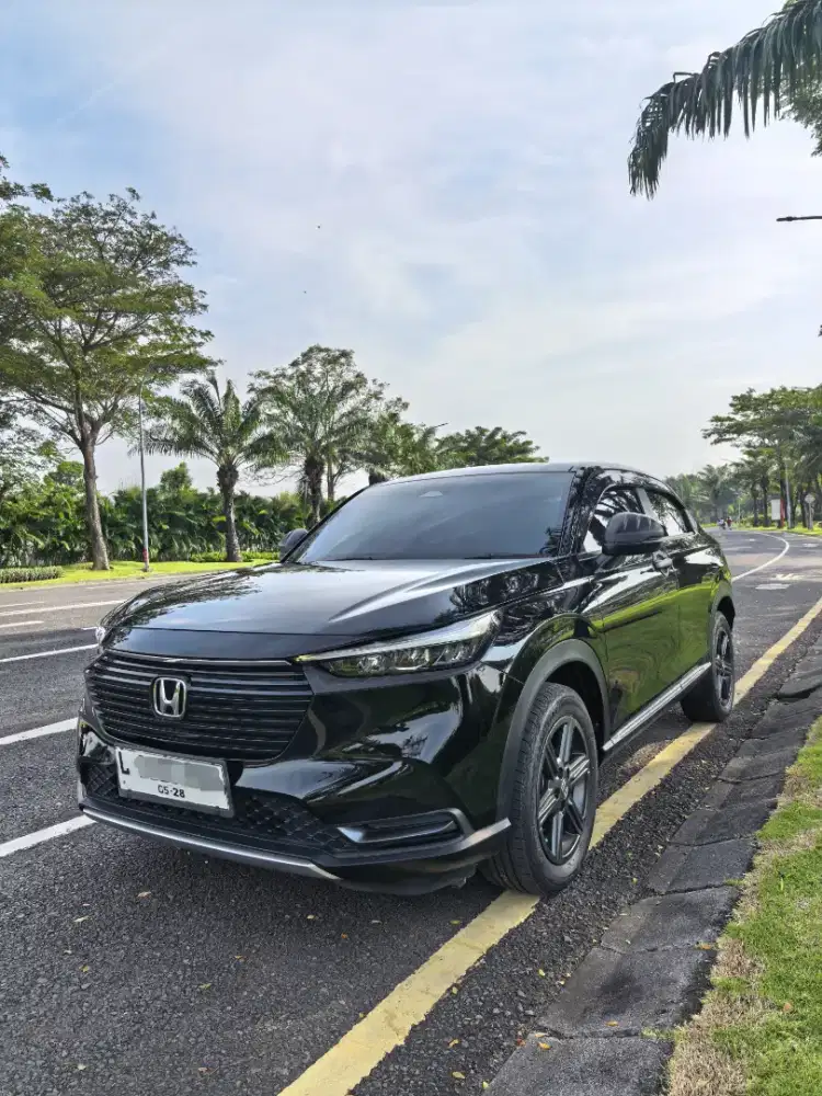 Honda HRV E Sensing 2023 AT Matic CVT HR-V E Sensing Hitam