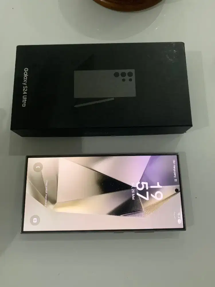 Samsung s24 ultra Sein resmi indonesia 
Internal 12/256gb L