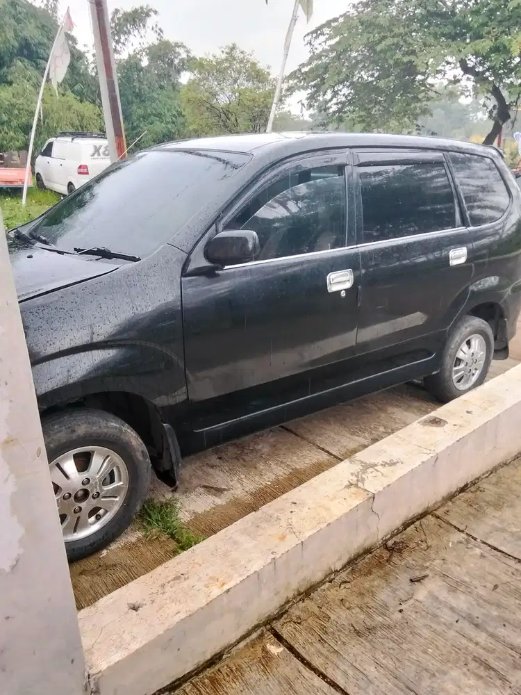 Daihatsu Xenia 2008 Listrik