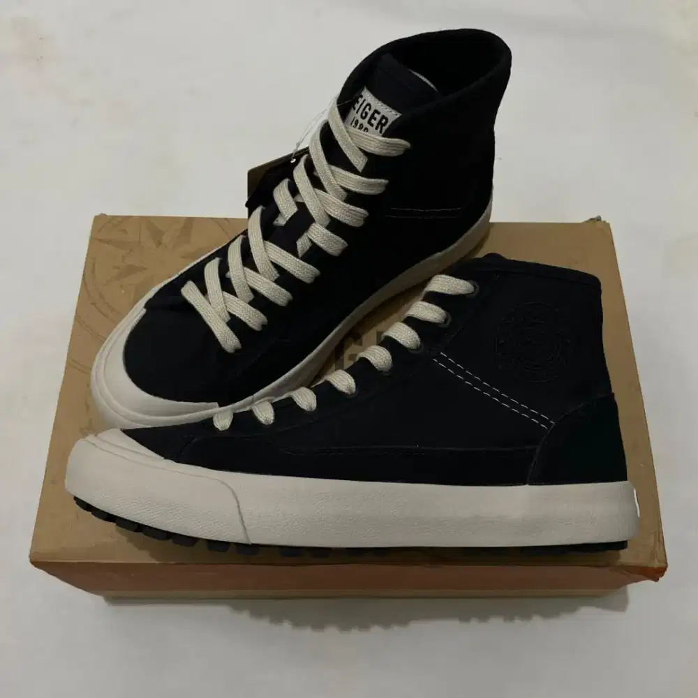 Original Sepatu Eiger Pedauh Mid Cut Men Travel Outdoor Hiking