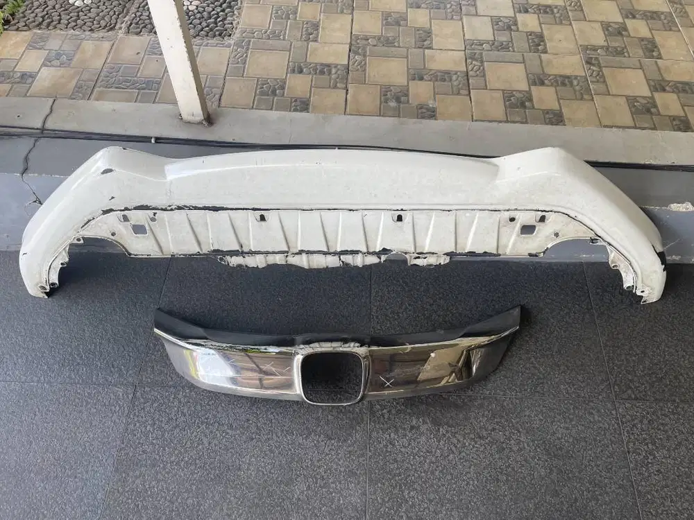 Bumper Depan Bawah dan Cover Grill Chrome HRV 2019