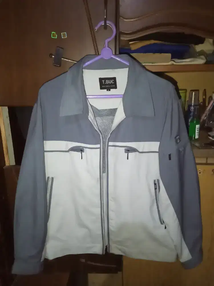WORK JAKET FULL ZIPPER BRAND T.BUC MADE IN CHINA ORIGINAL
size M