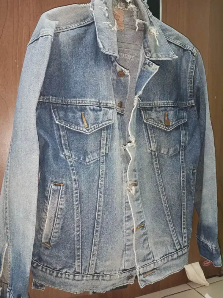 Jaket Jeans Levis Pria BEKAS