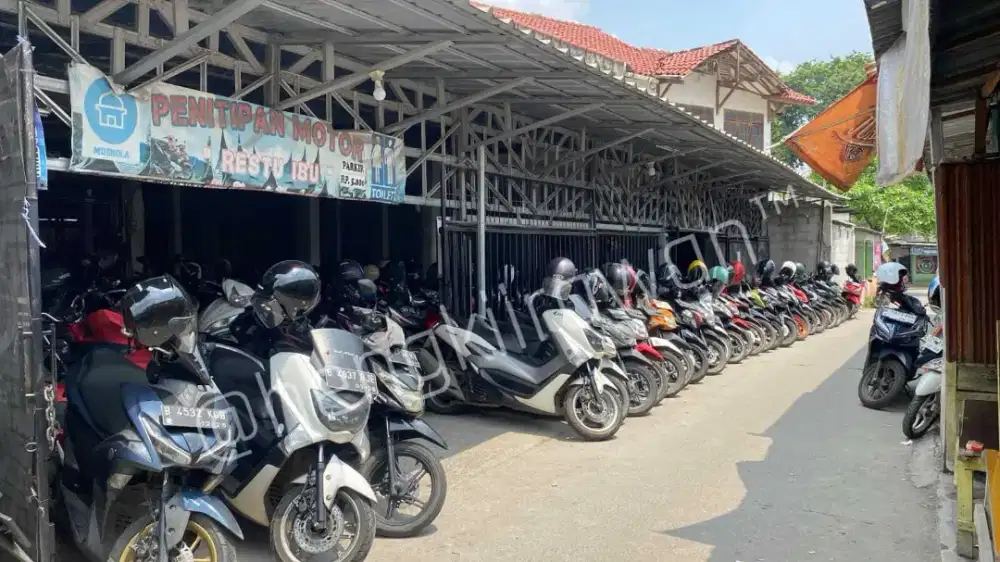 Penitipan Motor + Rumah Tinggal