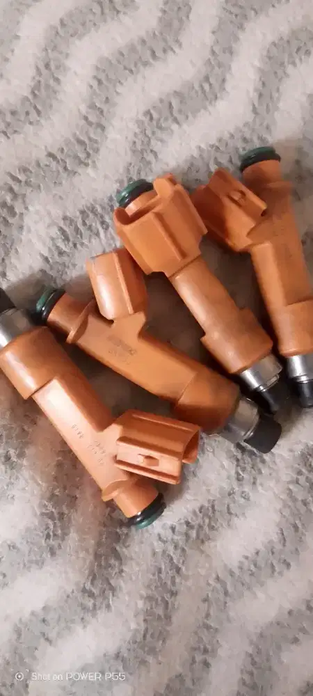 Nozzle injector