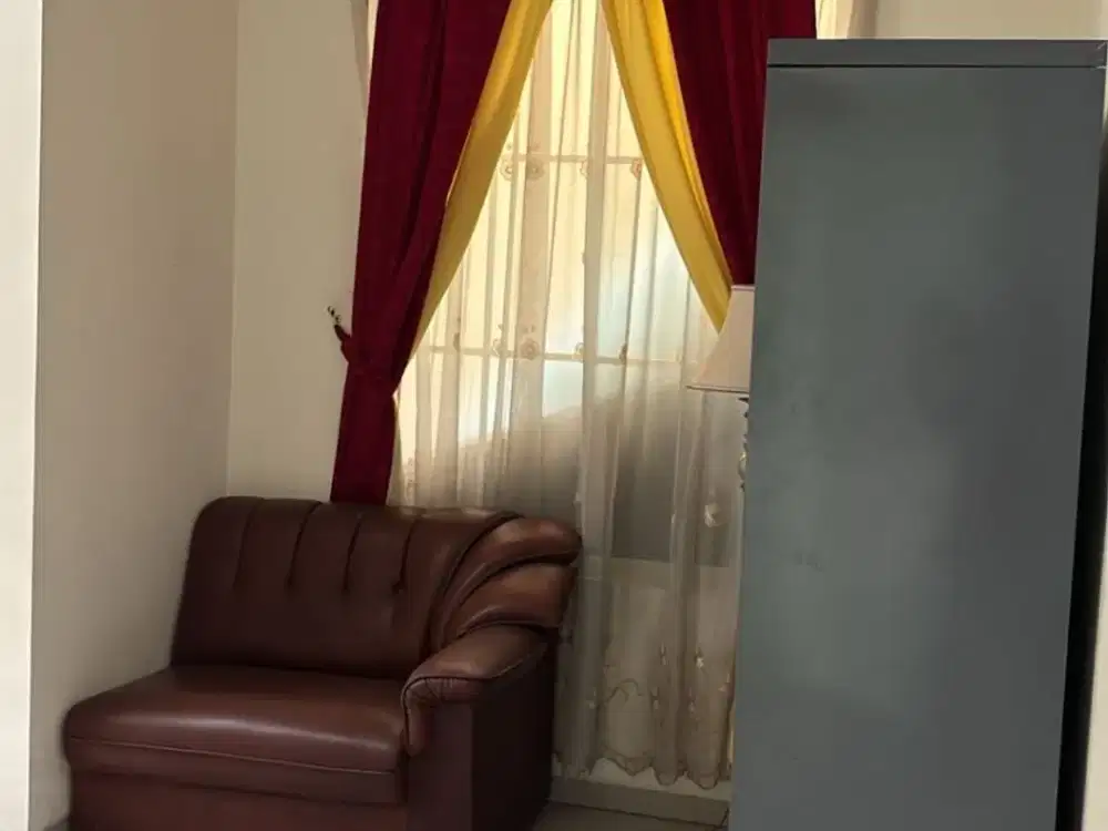 Rumah Semi-Furnished 2 Lantai di Graha Padma, Semarang – Siap Huni & Super Luas! ✨