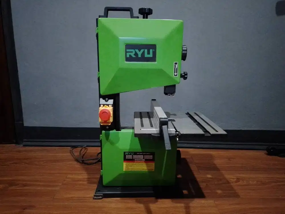 RYU RBS 8 - Mesin Gergaji Kayu Bandsaw 8 Inch