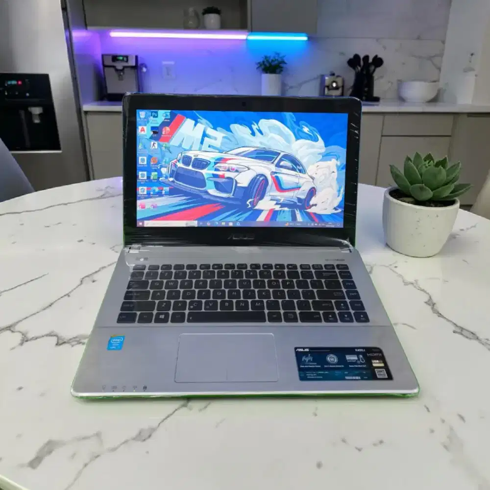 Laptop Asus 218 Core i7 RAM 8Gb SSD 256Gb Body SLIM