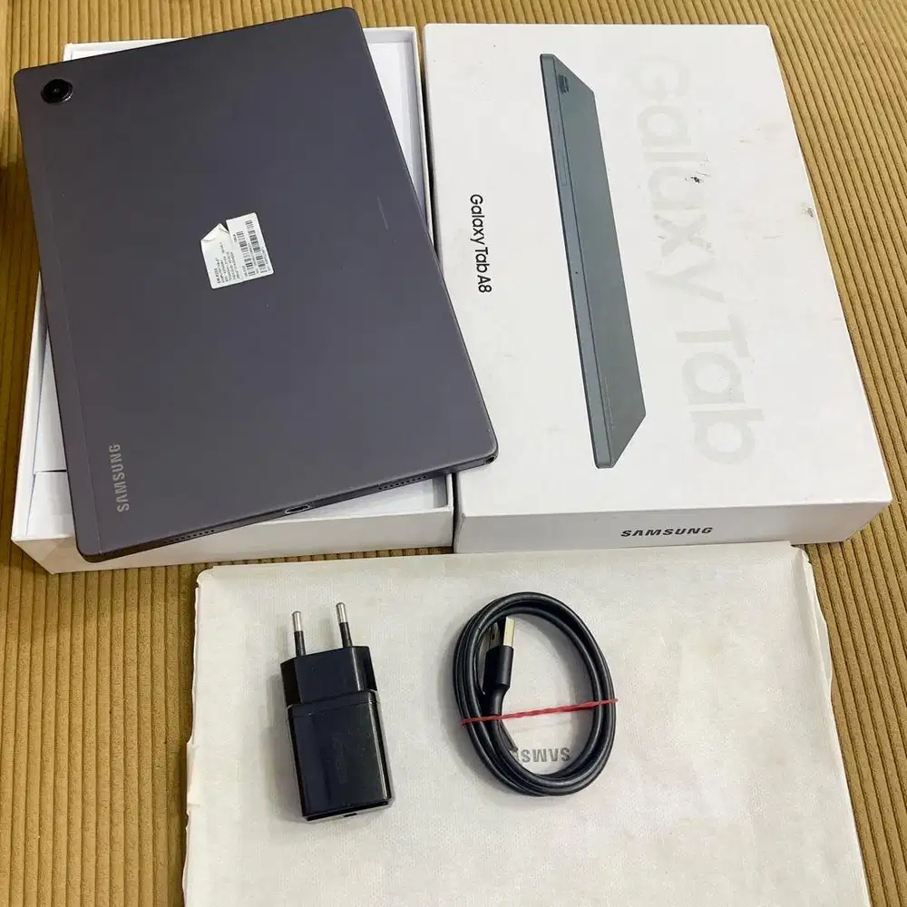 Samsung tab a8 ram 4 / 128 sein fullset cek deskripsi
