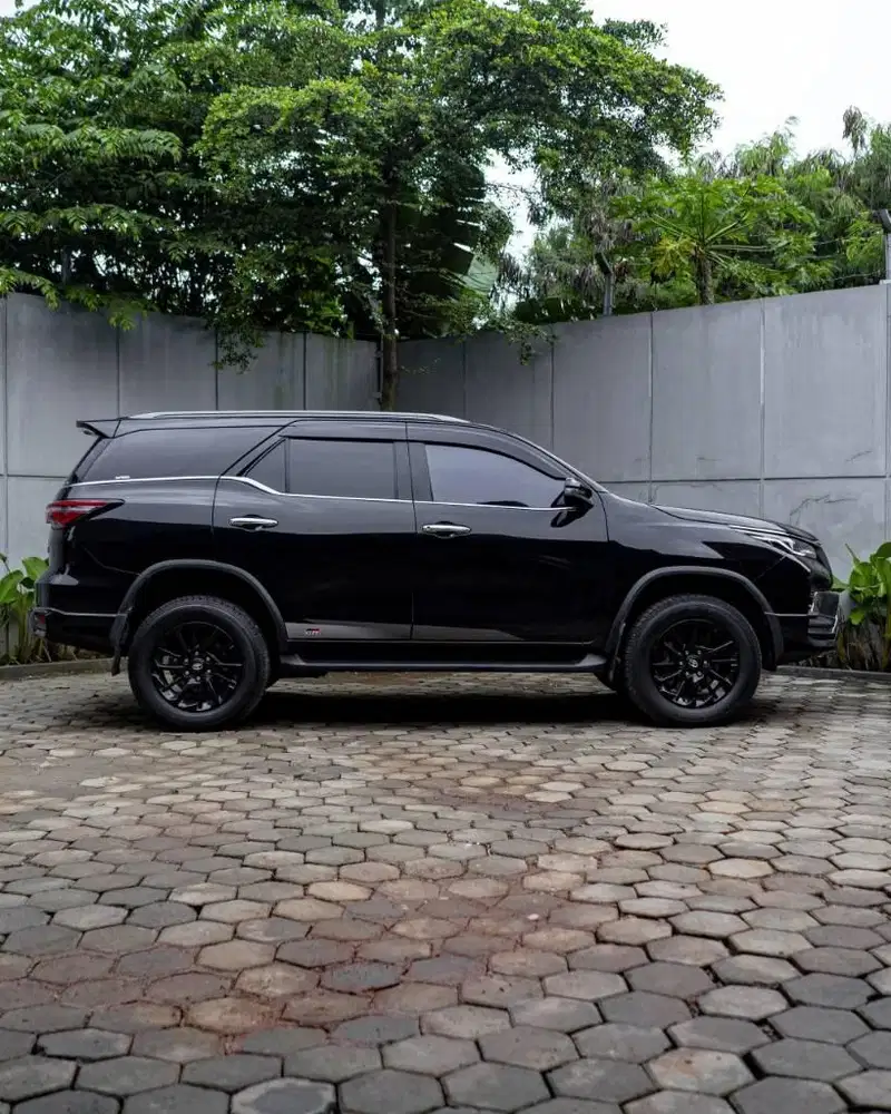 Fortuner GR 2.8 2023 AT/Matic