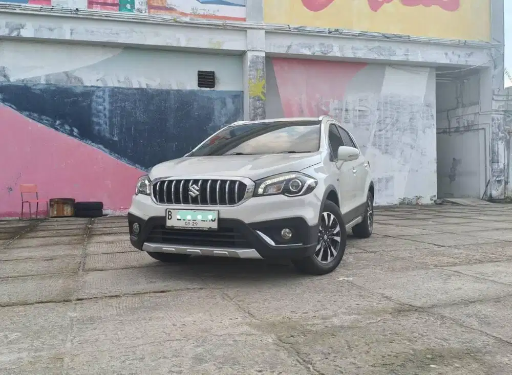 KM RENDAH SUZUKI S CROSS AT 2019