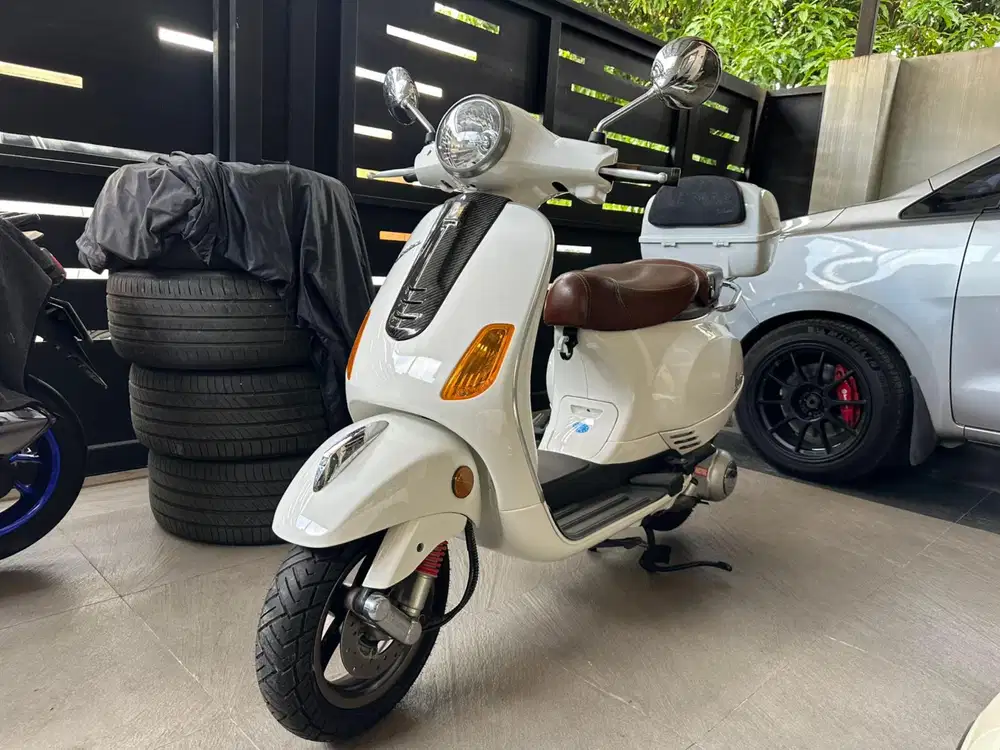 Piaggio Vespa LX150 Ie 2012 antik collector item
