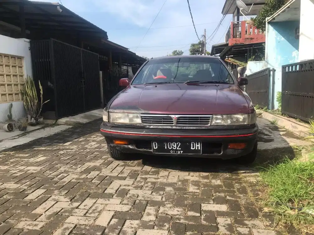 Mitsubishi Lancer 1992 Bensin