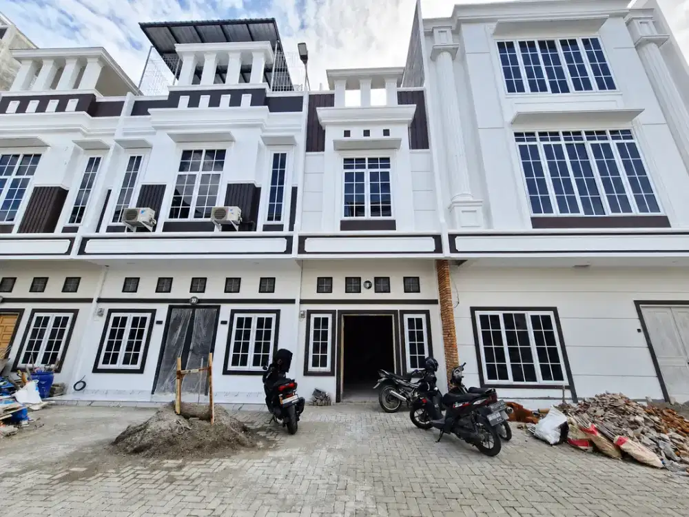 JUAL RUMAH DI LOKASI STRATEGIS DAERAH KRAKATAU CEMARA