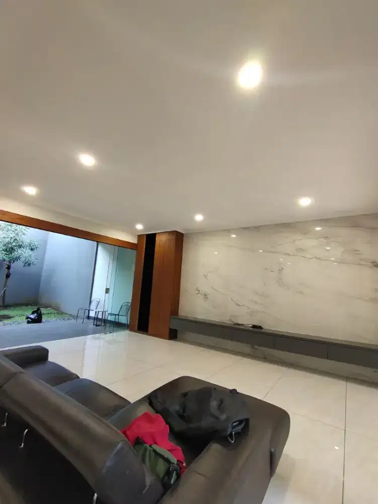 Rumah bagus Batununggal, semi furnish Bandung