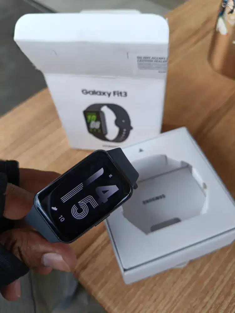 Jual samsung galaxy fit 3