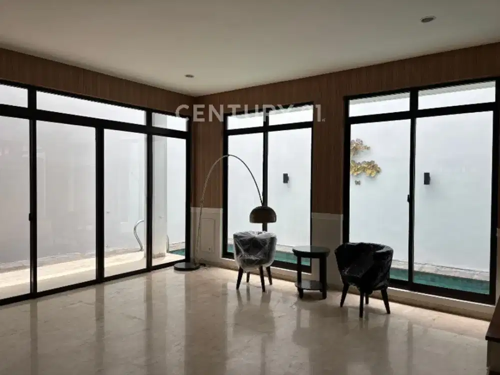 Serenia Hills With 4 Bedrooms Semi Furnished S Pool