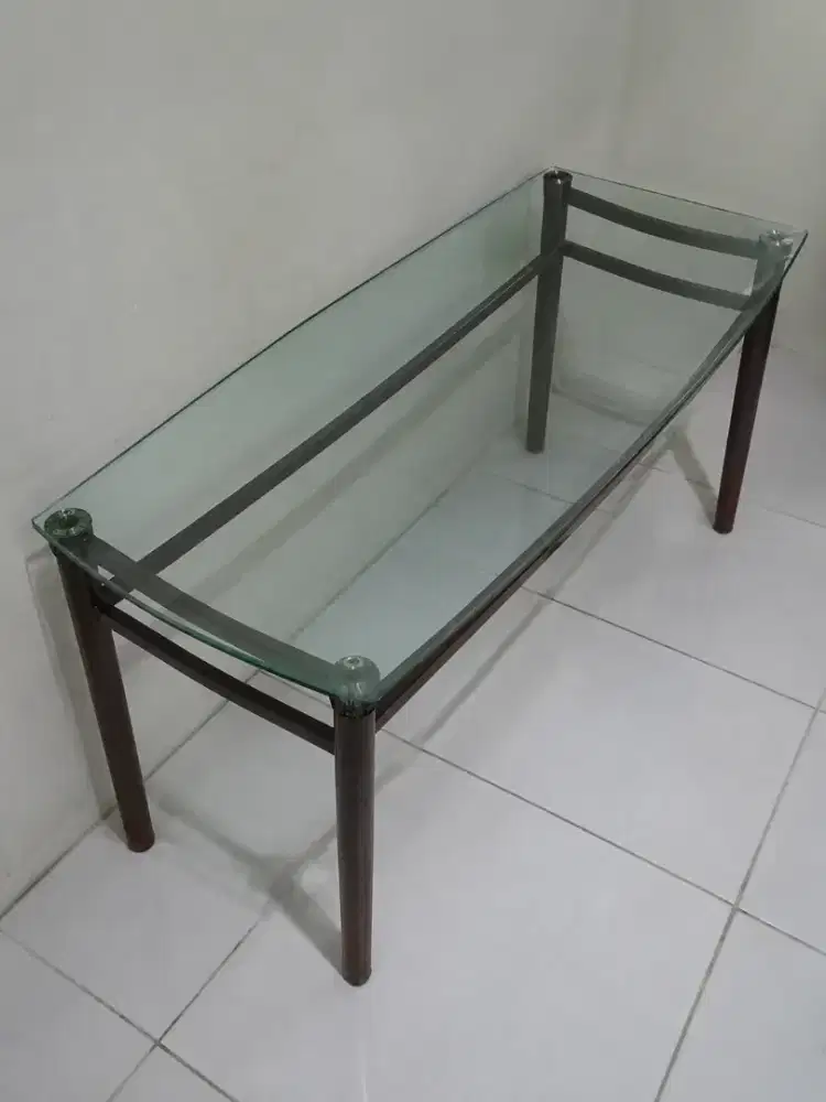 Set Meja Kaca & Kursi Kayu Kokoh