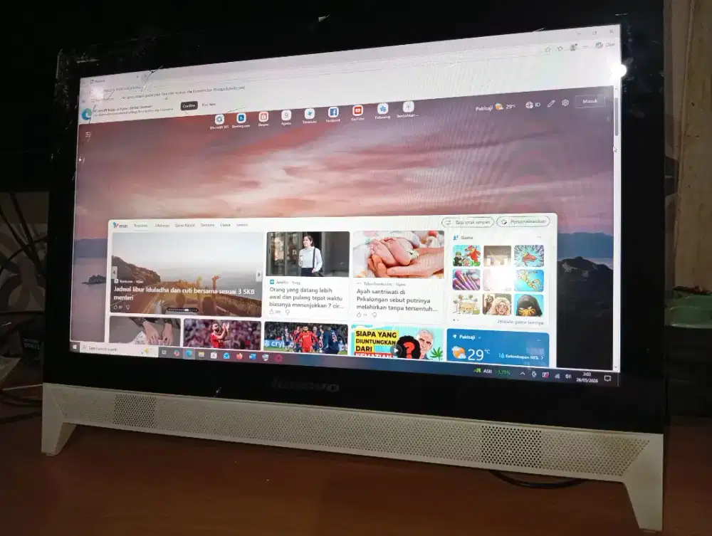 Layar sentuh all in one PC Lenovo termurah terlaris highlight