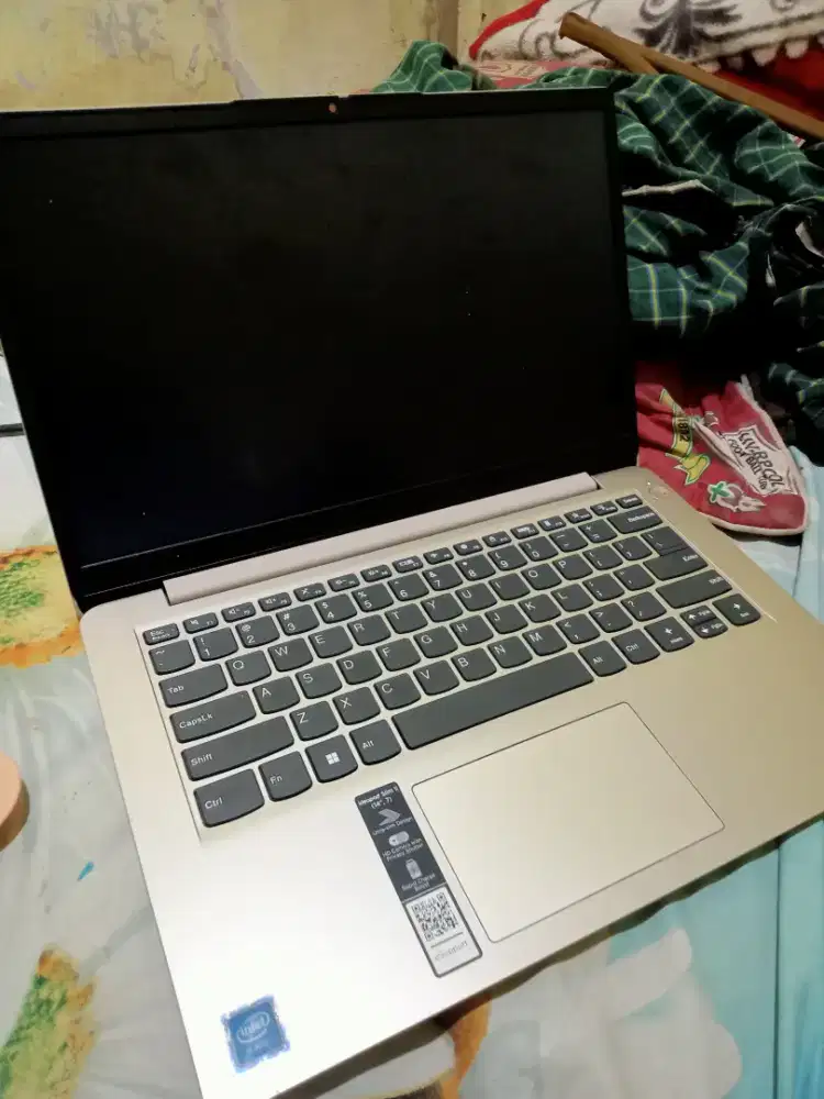 Jual laptop lenovo ideapad 1