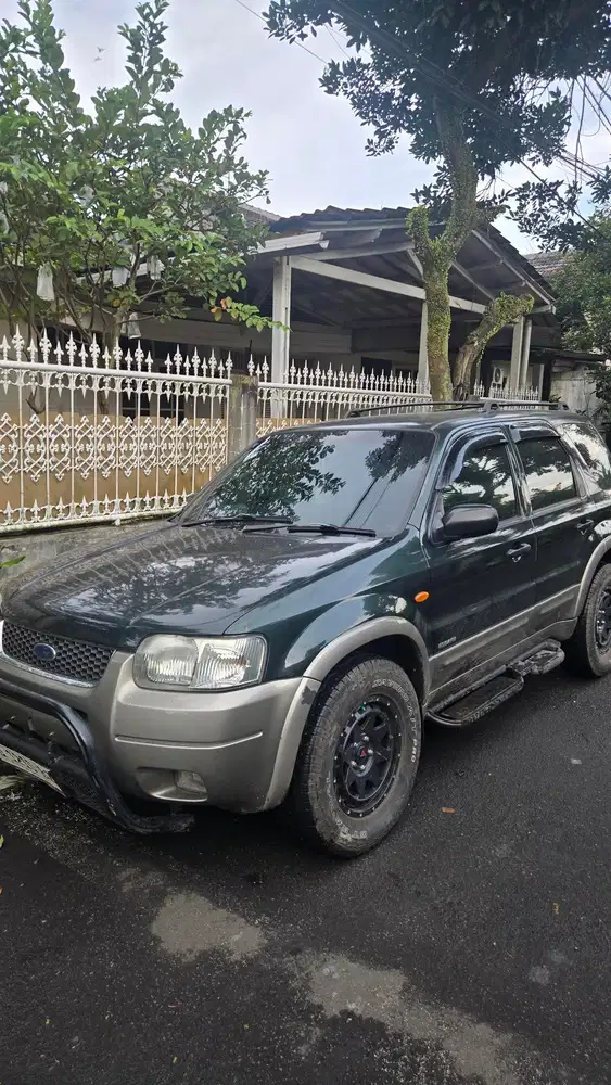Ford Escape 2004 Bensin