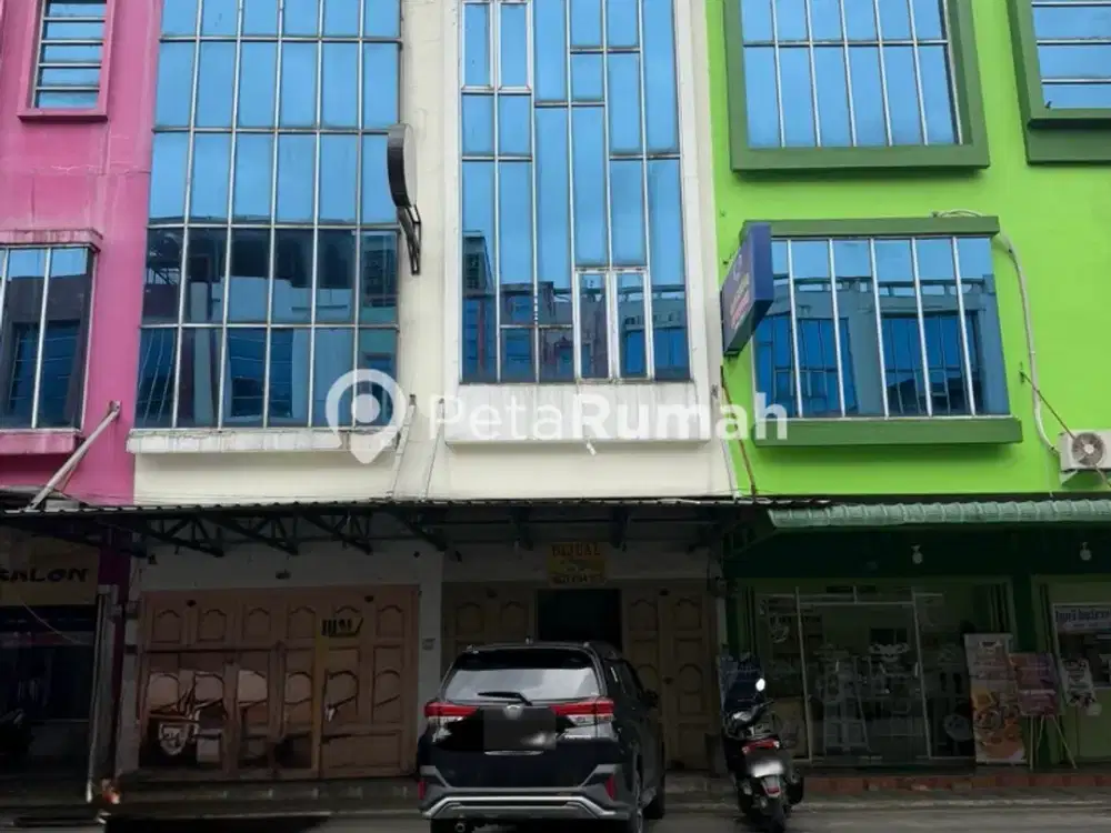 DIJUAL RUKO KOMPLEK J CITY JALAN KARYA WISATA - DAERAH MEDAN JOHOR (lisa)  Harga Jual: Rp1,550,000,000/Nego  Spesifikasi:  2KT · 3KM · 3,5Lantai  Luas