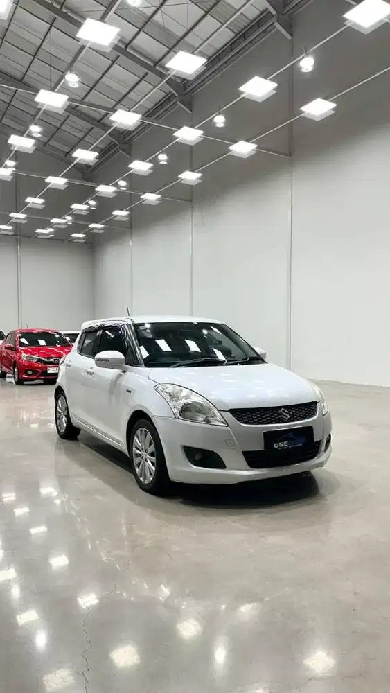 TDP 35jt! Suzuki Swift GX MT 2015, Plat W, Tgn 1, KM 81rb, Istimewa