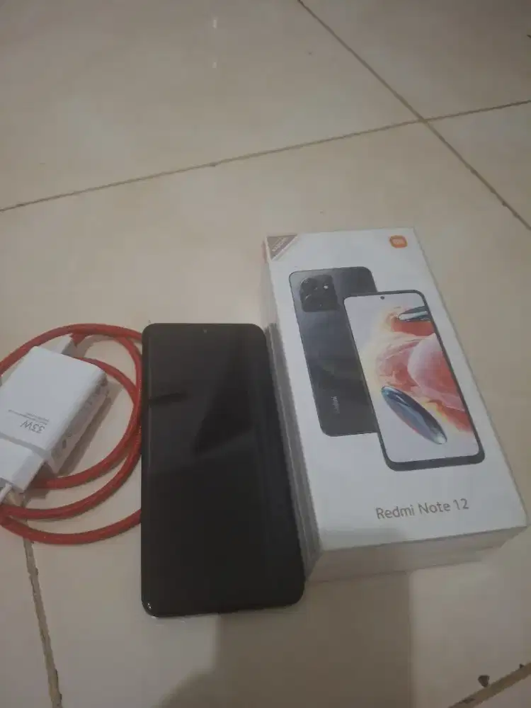 Di jual hp Xiaomi redmi note 12 fullset 6/128